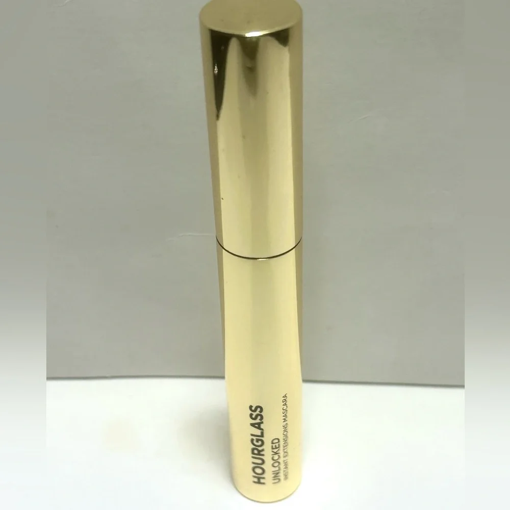 reserved for coolidgecorner ` hourglass unlocked ultra black mascara